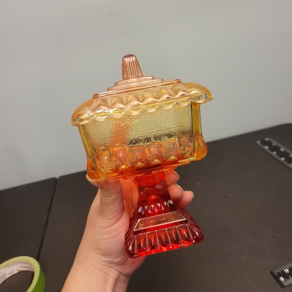 Vintage orange glass candy dish - Picture 4 of 8